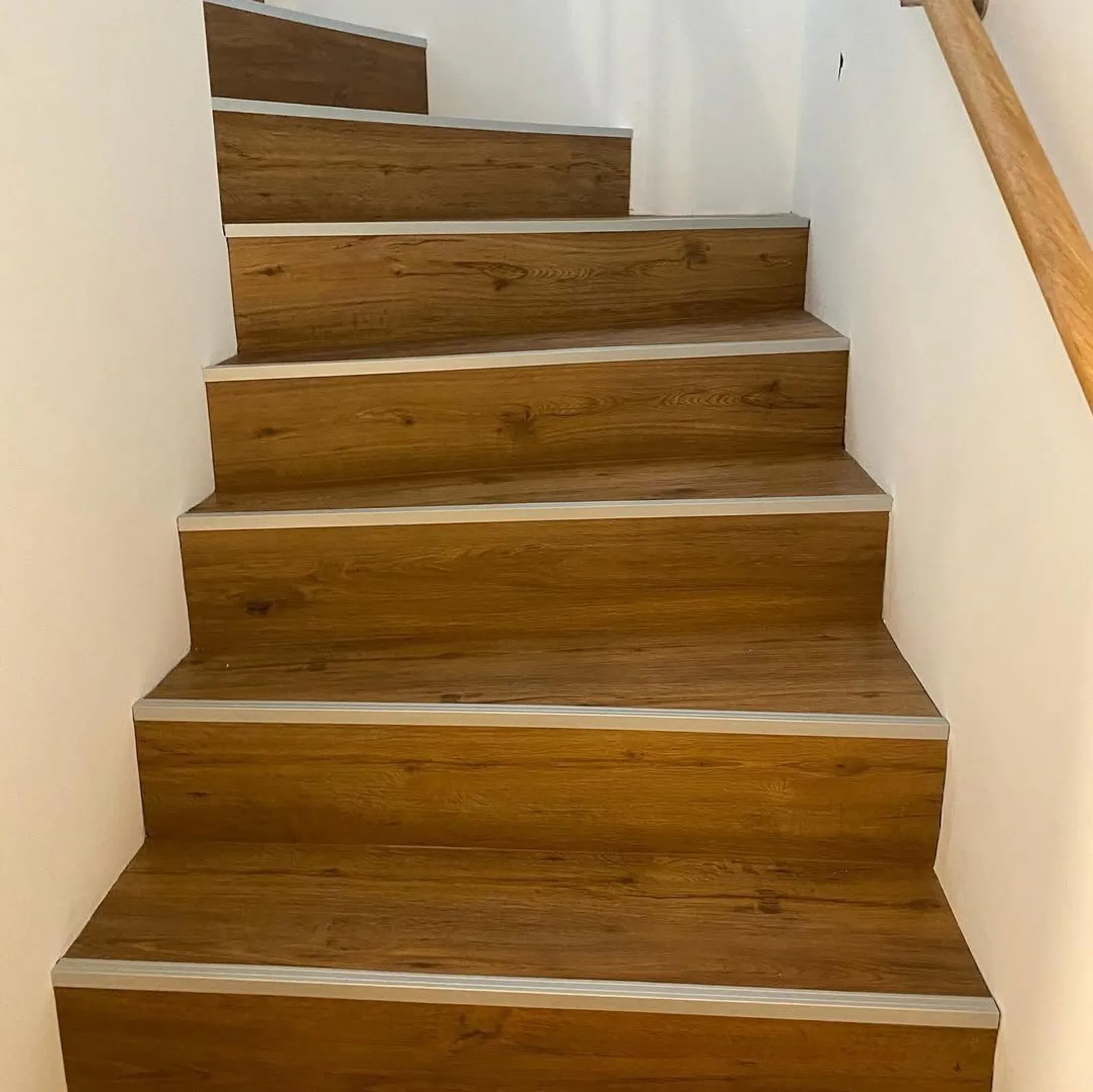 Treppe Vinyl Eiche braun
